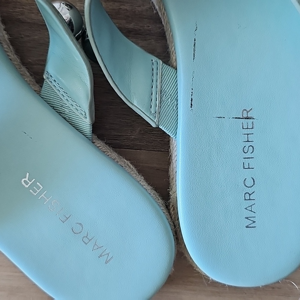 Sandals - Picture 3 of 4